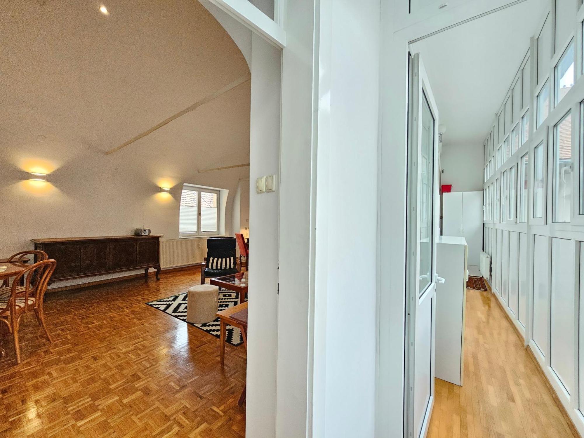 Charming Apartment Laura Tour As Ljubljana By Town Hall Bagian luar foto